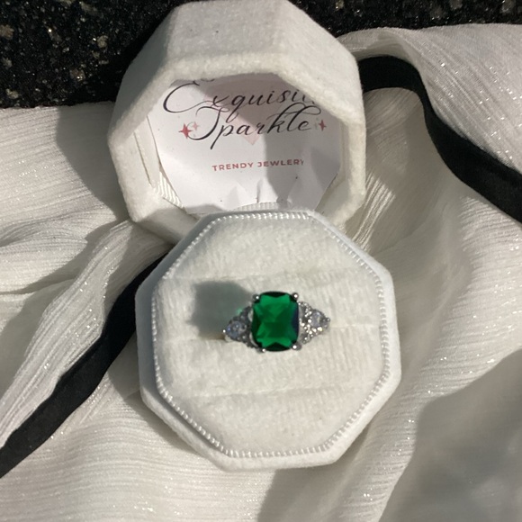 -💍925 Sterling Silver Radiant Cut Emerald Green zircon Ring - Picture 8 of 15